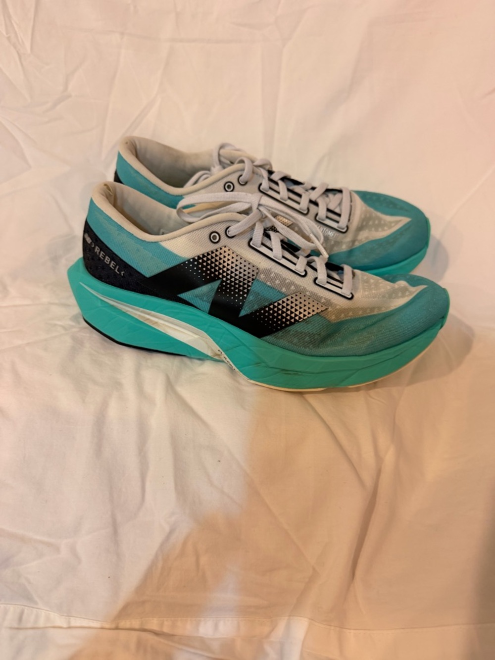 New Balance Fuelcell Women's Teal and White Running Shoes